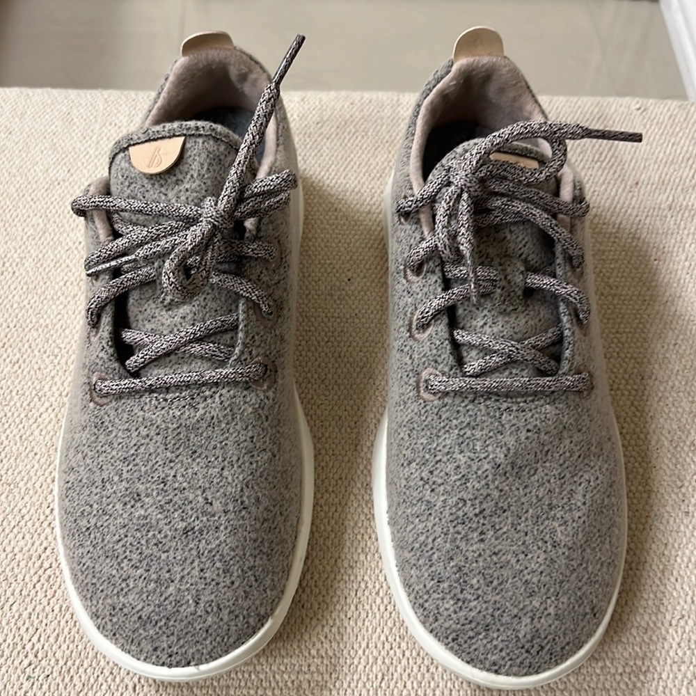 Allbirds Wool Runners in LTD Edition color Atlas, size 10